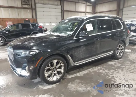 2021 BMW X7 xDrive40I z USA, uszkodzony, nr VIN 5UXCW2C00M9F66858